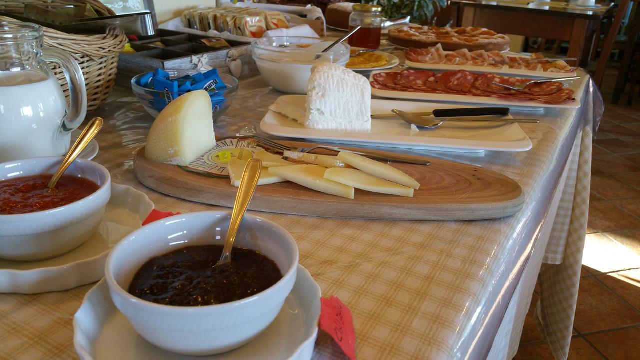 Agriturismo La Meria Semproniano Ngoại thất bức ảnh