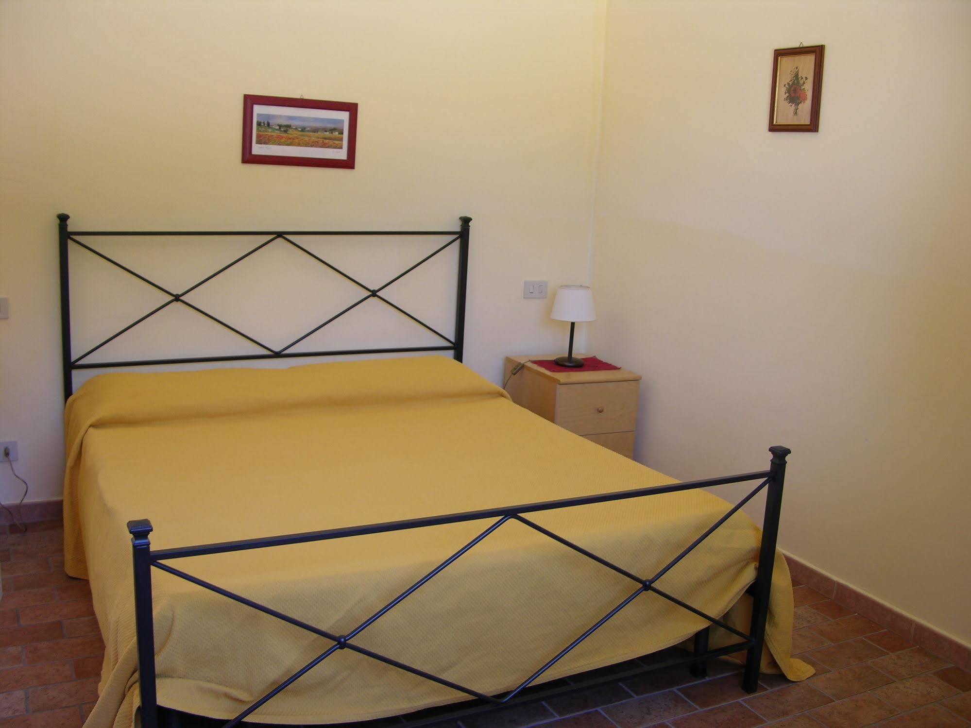 Agriturismo La Meria Semproniano Ngoại thất bức ảnh